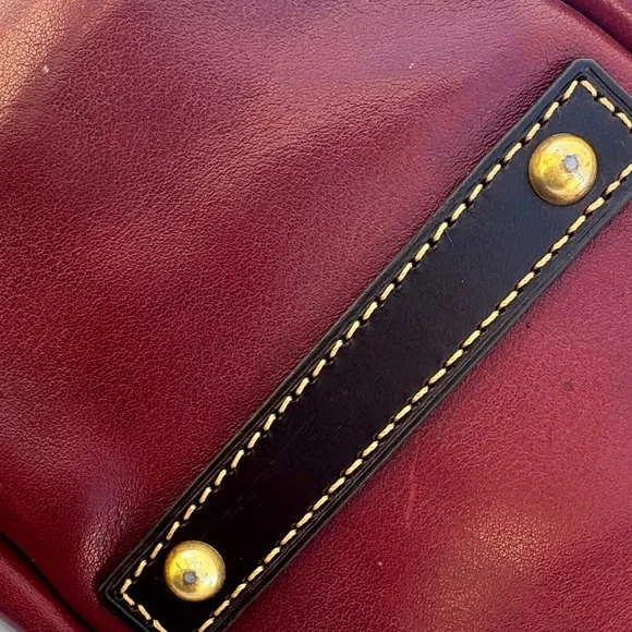 Dooney & Bourke Elegant Red Leather Handbag - Picture 7 of 7